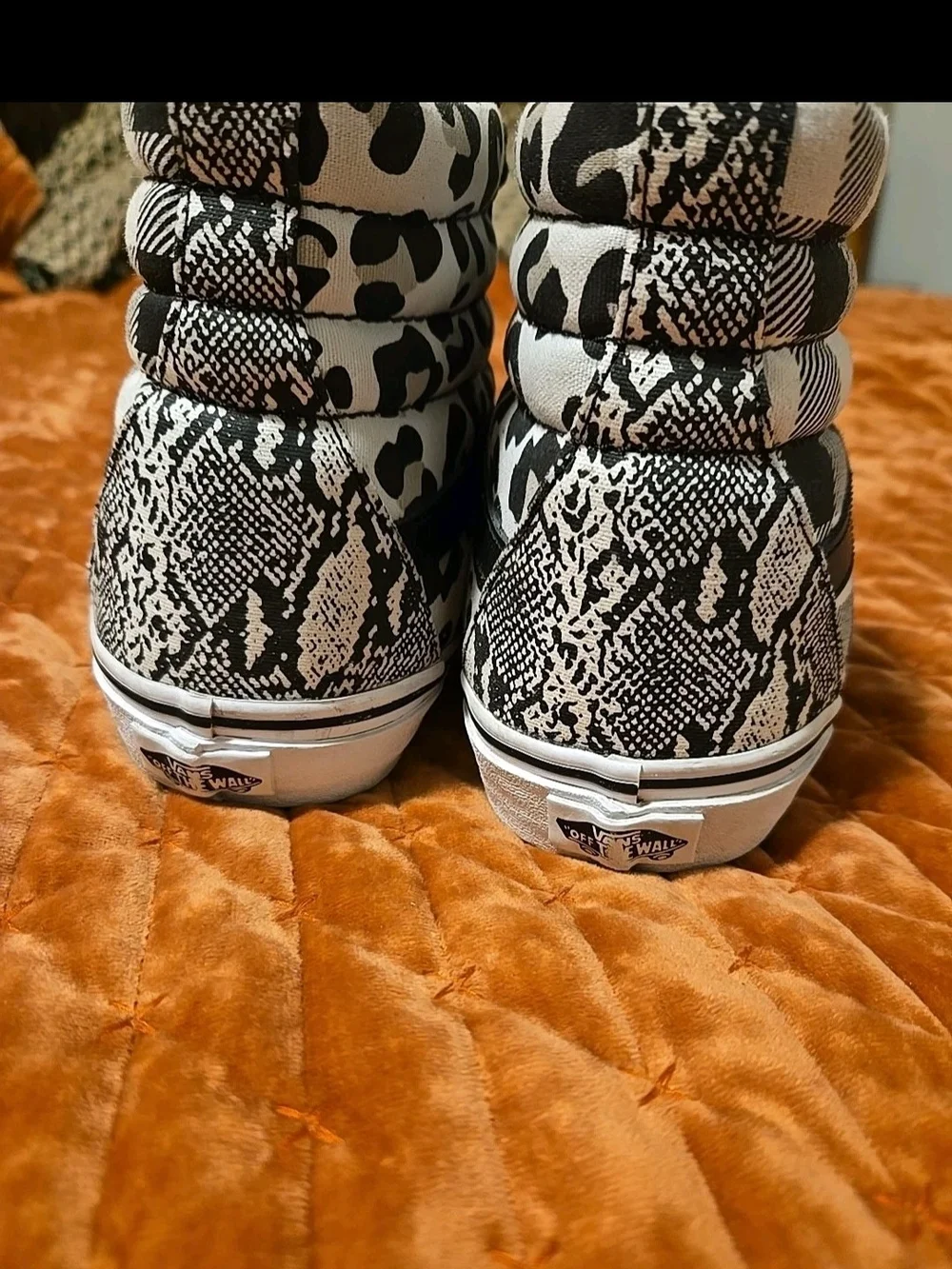 Vans SK-8 High-Top Sneakers in Black & White Snake Print MENS 8,xlnt.cond.cool..